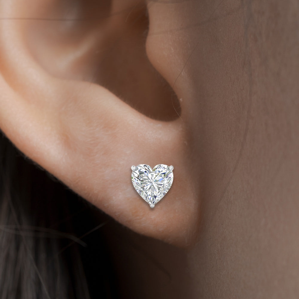 Heart Shaped 3 Prong Basket Stud Earring