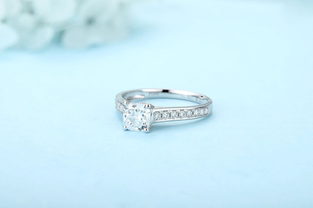 China Lab Grown Diamond Women Platinum PT950 White Gold Ring Gold Jewelry Engagement Diamond Ring for Women-2