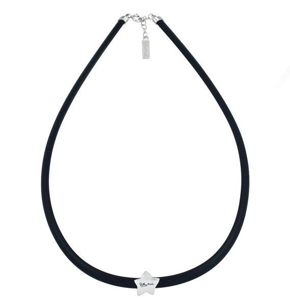 Petite Étoile Necklace