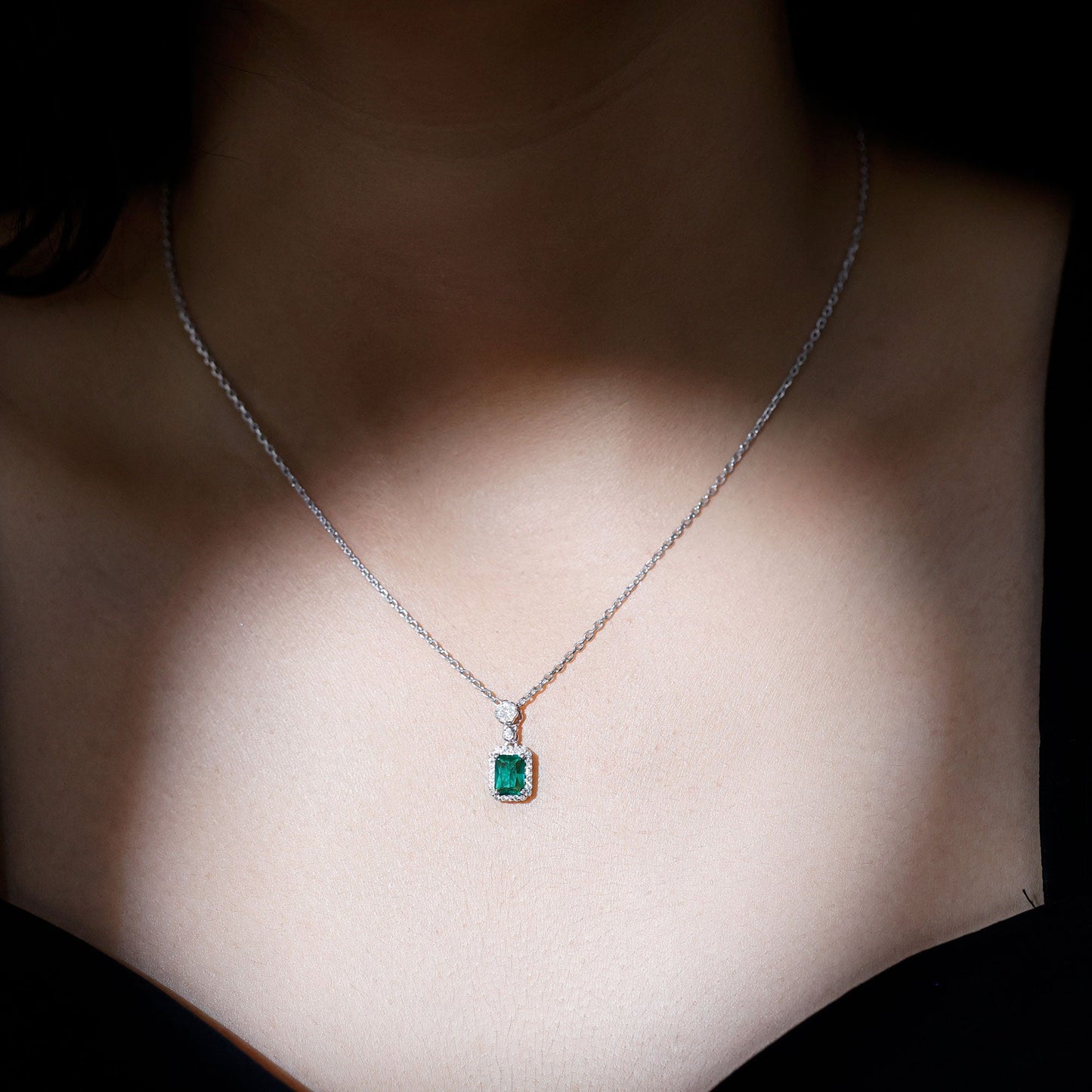 Certified Lab Grown Emerald Vintage Bridal Necklace with Silver Chain
