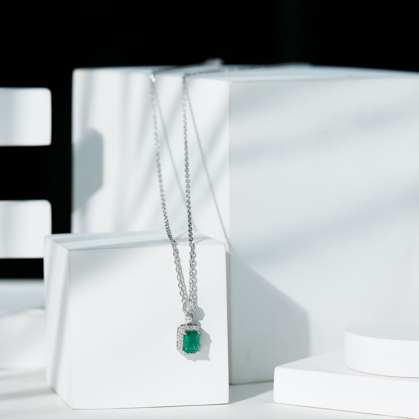 Certified Lab Grown Emerald Vintage Bridal Necklace with Silver Chain