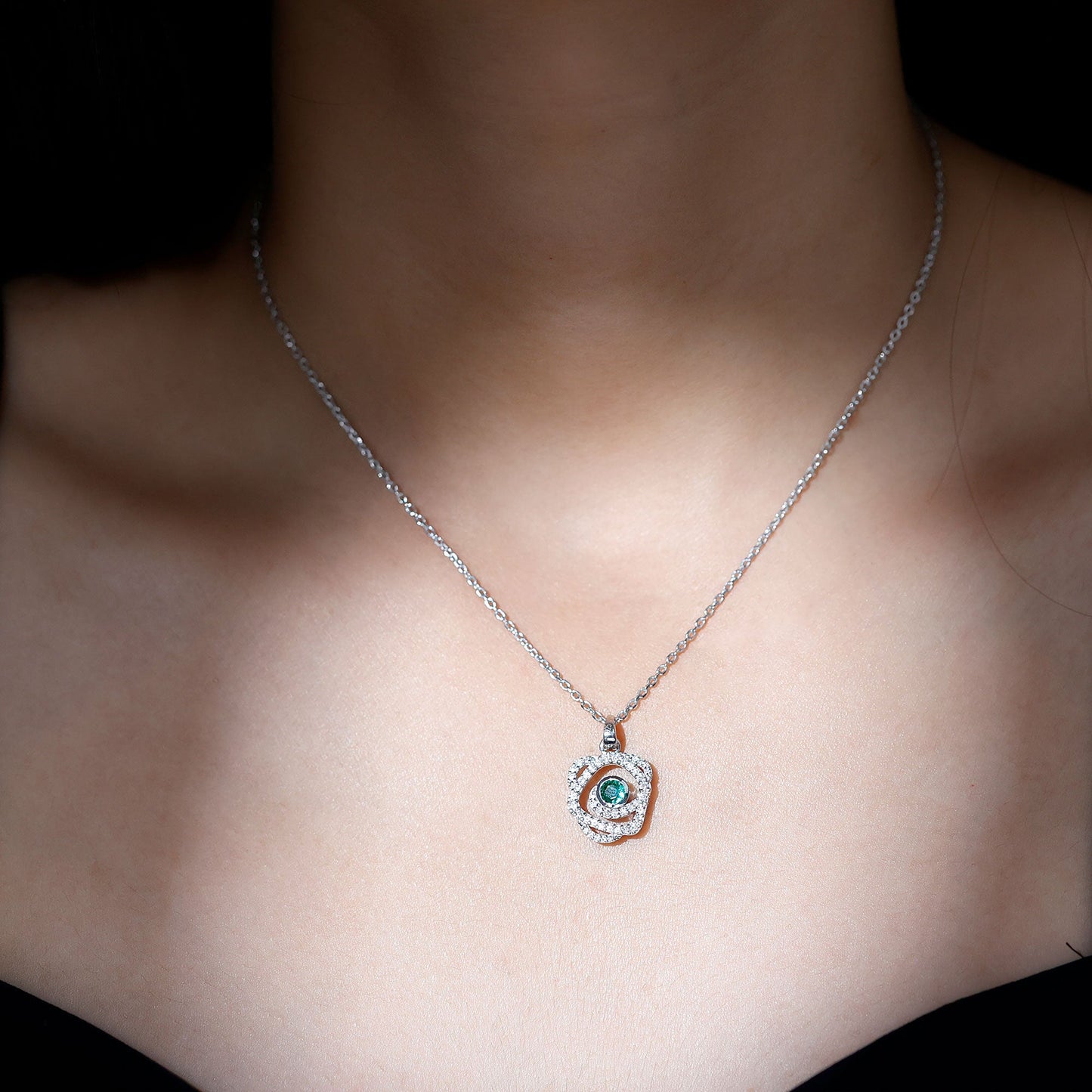 Certified Lab Grown Emerald Designer Necklace