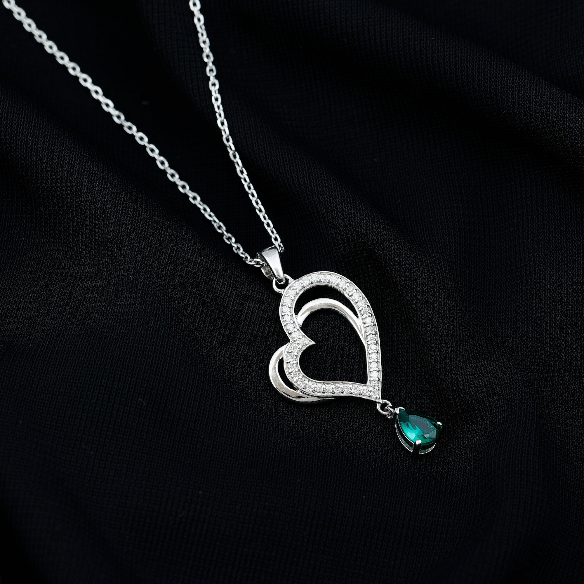 Sterling Silver Emerald Heart Pendant Necklace – Dainty Gift for Her