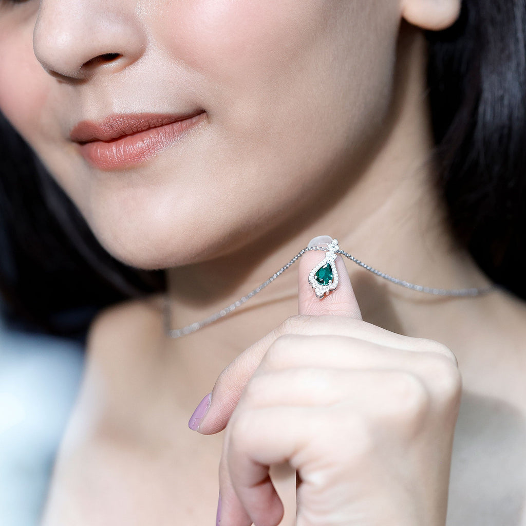 Lab Grown Emerald Bridal Vintage Necklace with Silver Chain