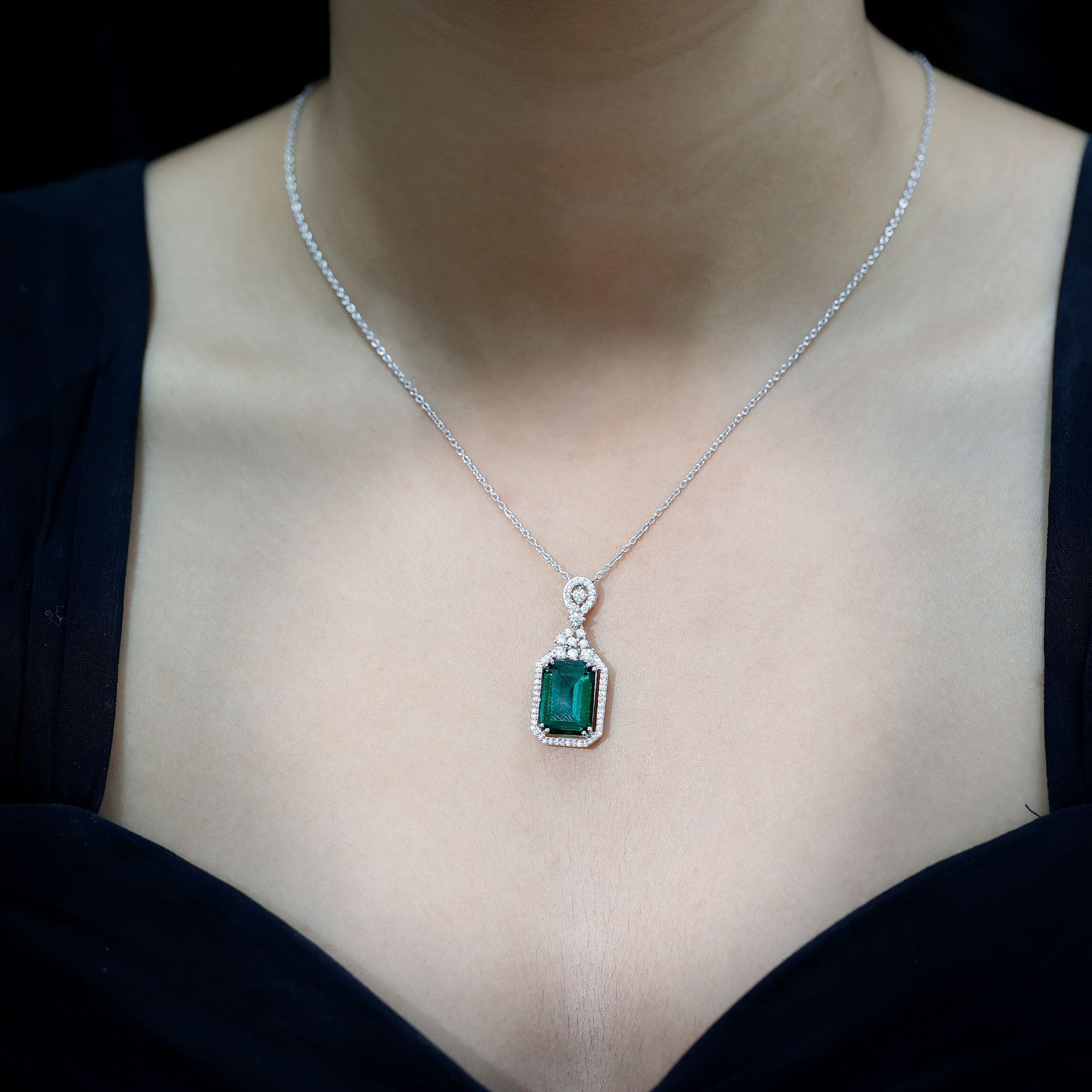 Created Emerald Vintage Style Pendant Necklace for Women With Silver Chain