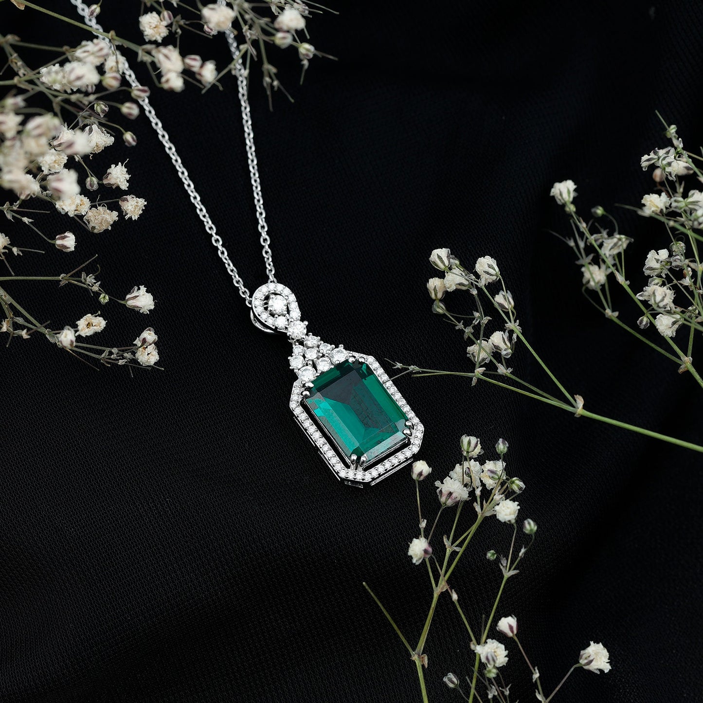 Created Emerald Vintage Style Pendant Necklace for Women With Silver Chain