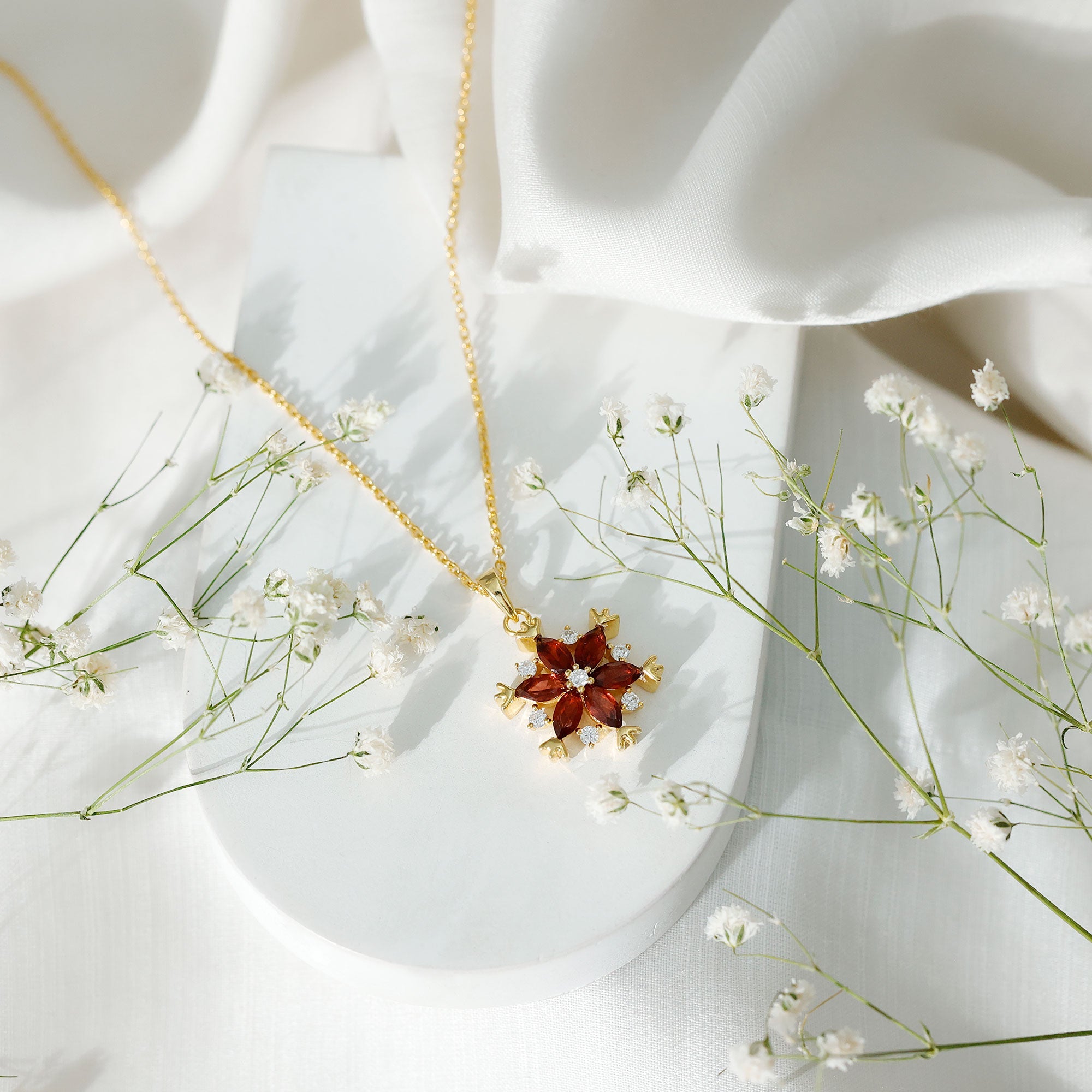 Real Garnet Flower Necklace Yellow Gold Plated Silver Pendant for Women