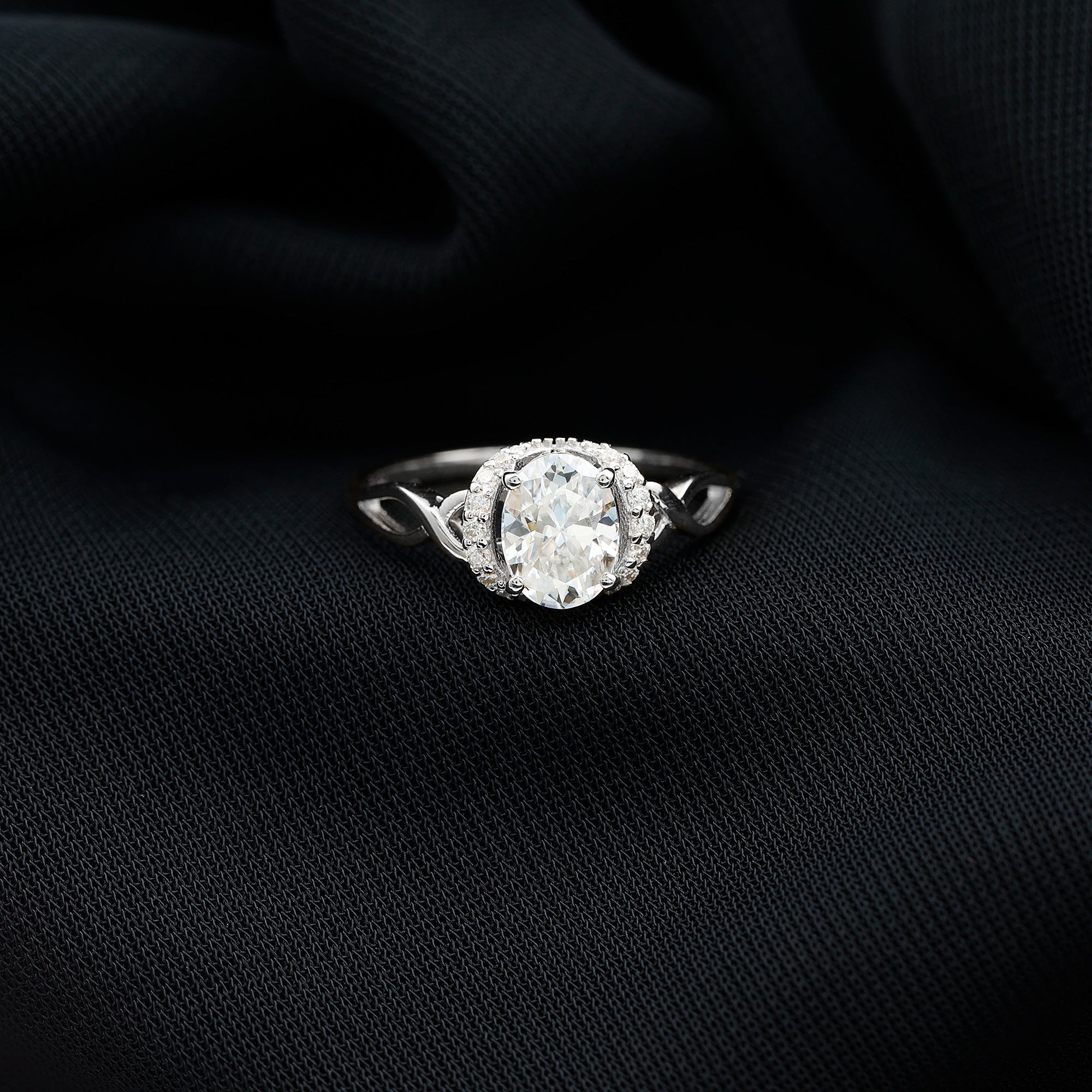 Lab Grown Diamond 6X8 MM Oval Engagement Ring For Women