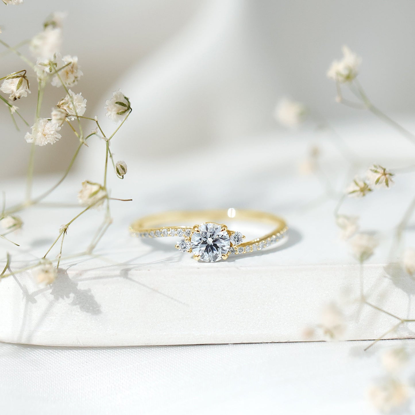 Lab Grown Diamond 6 MM Solitaire Engagement Ring With Side Stones