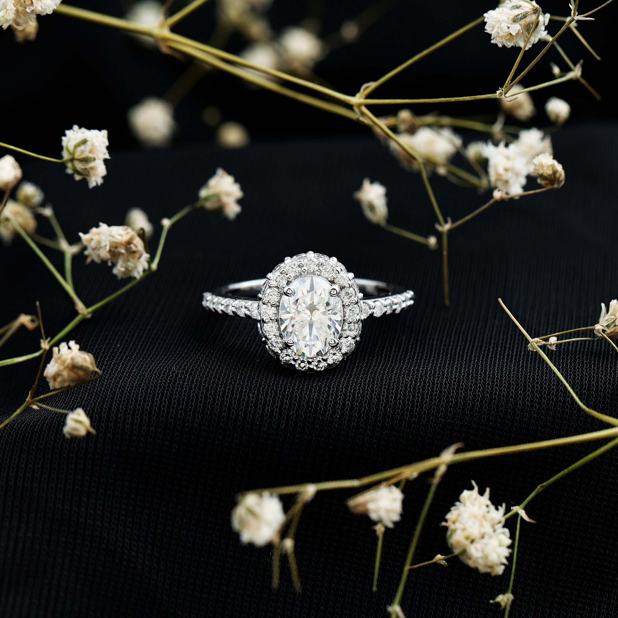 Certified 6X8 mm Lab Grown Diamond Oval Shape Engagement Ring