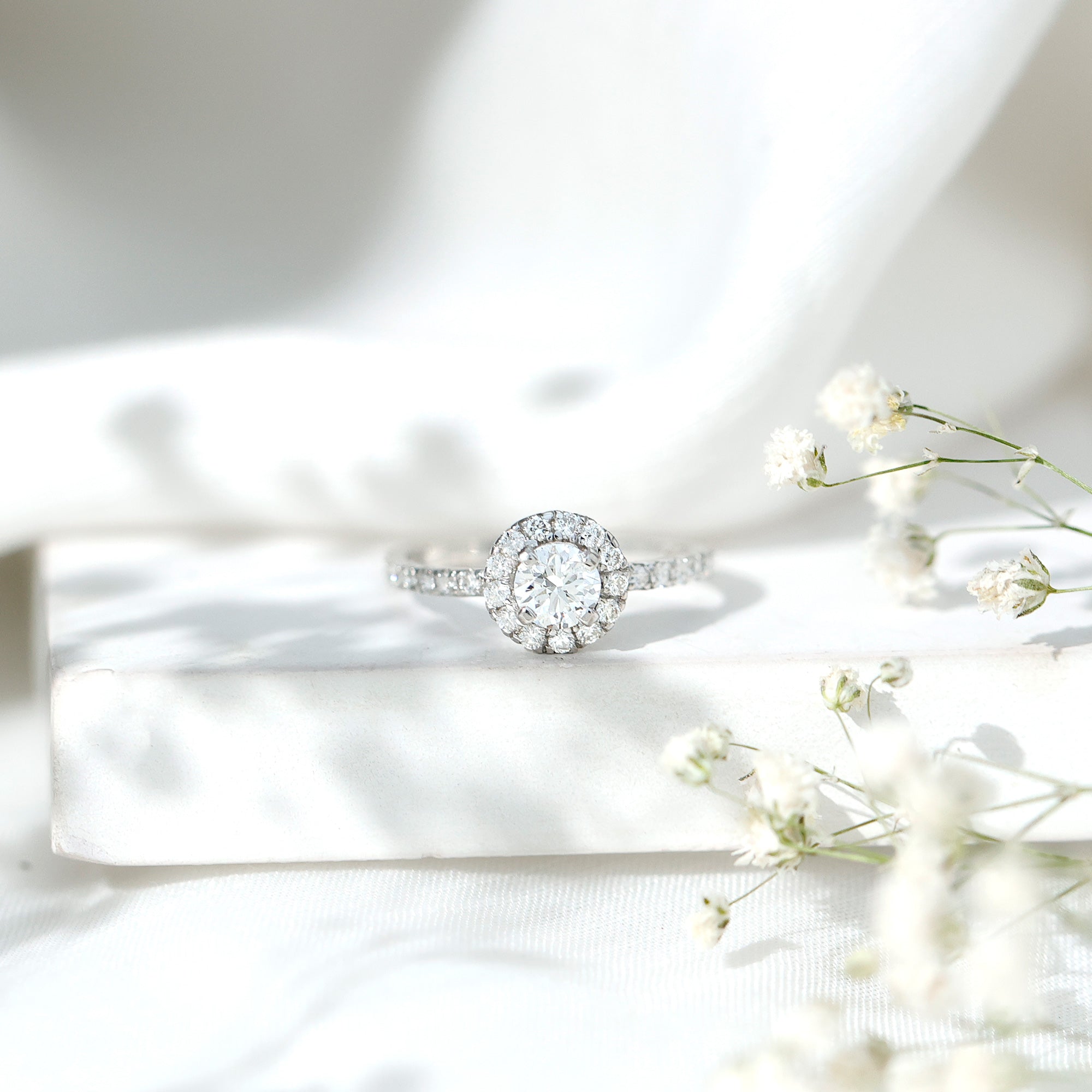 Minimal Engagement Ring with Lab Grown Diamond